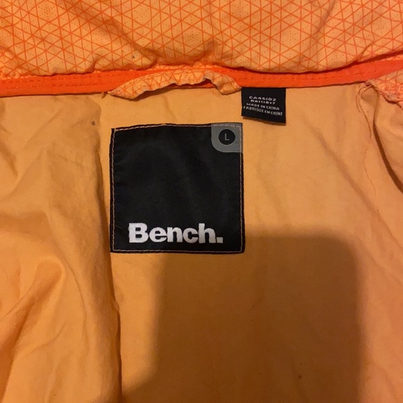 Bench Coat - Picture 3 of 3